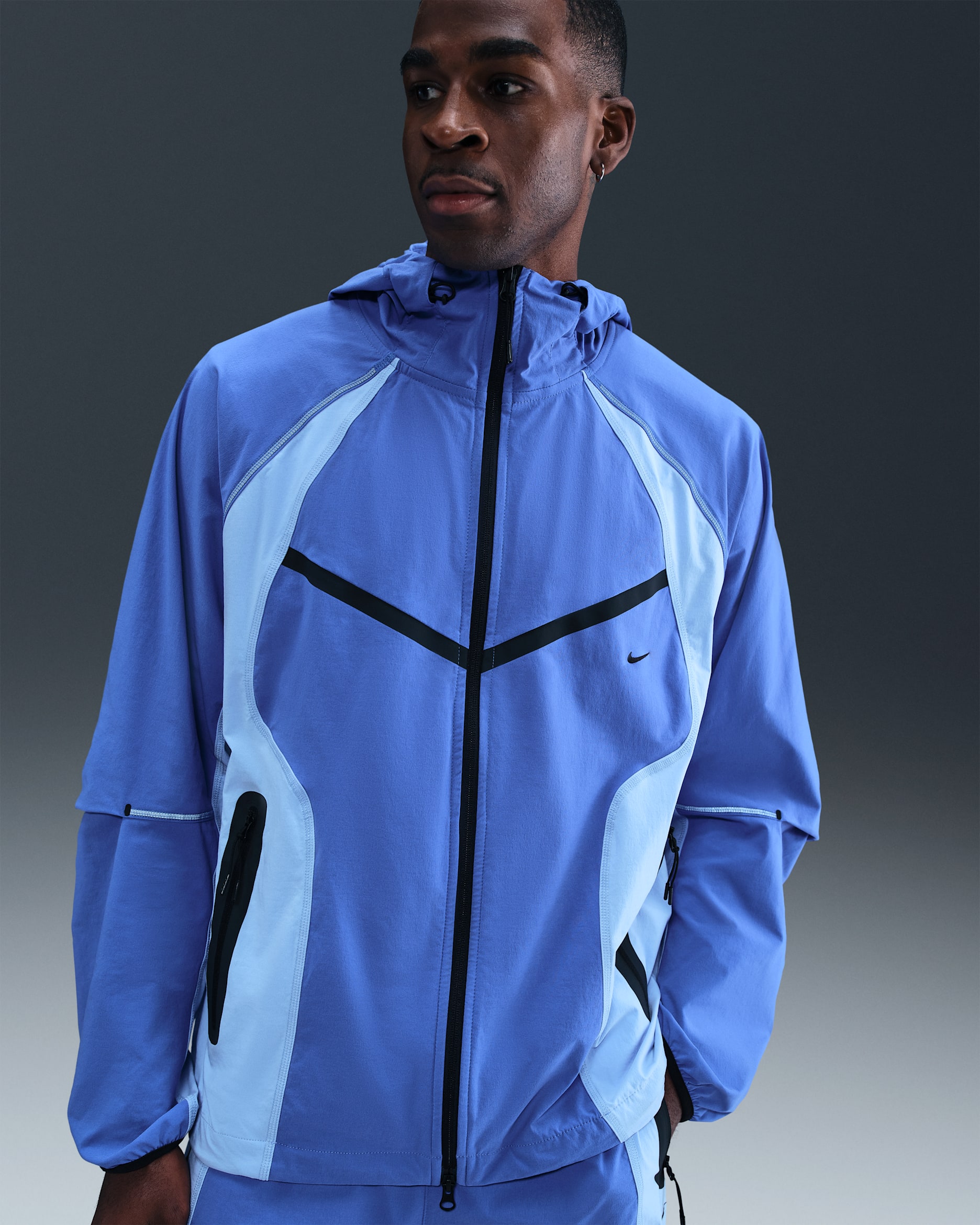 Nike Tech Men's Dri-FIT Woven Color-Block Windrunner Loose Jacket